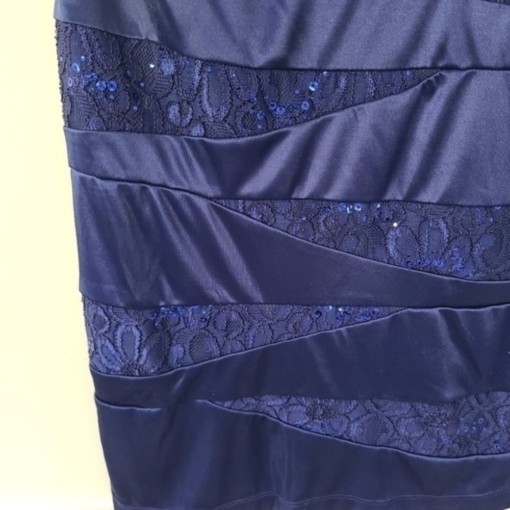 Ruby‎ Rox Bodycon Dress - Picture 6 of 10